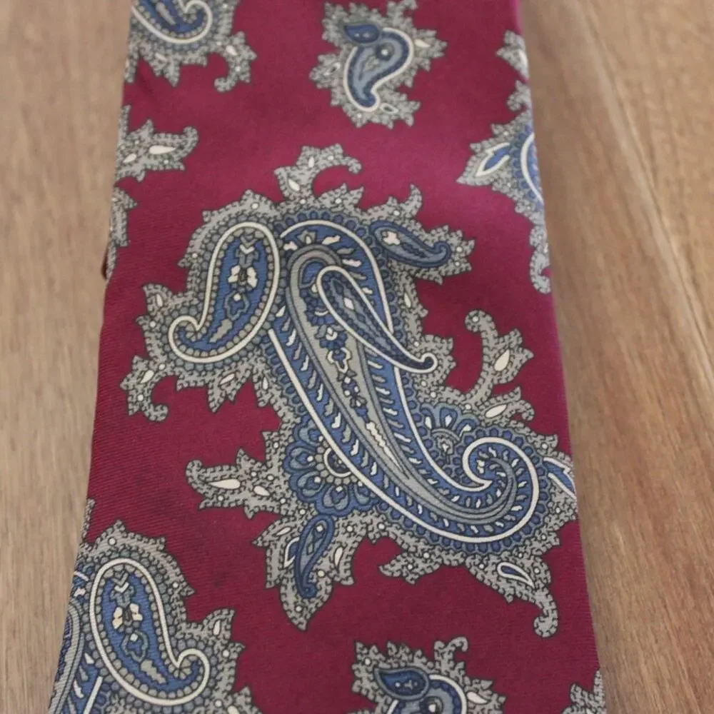 Men's Vintage Christian‎ Dior Red Paisley Print Neck Tie Silk